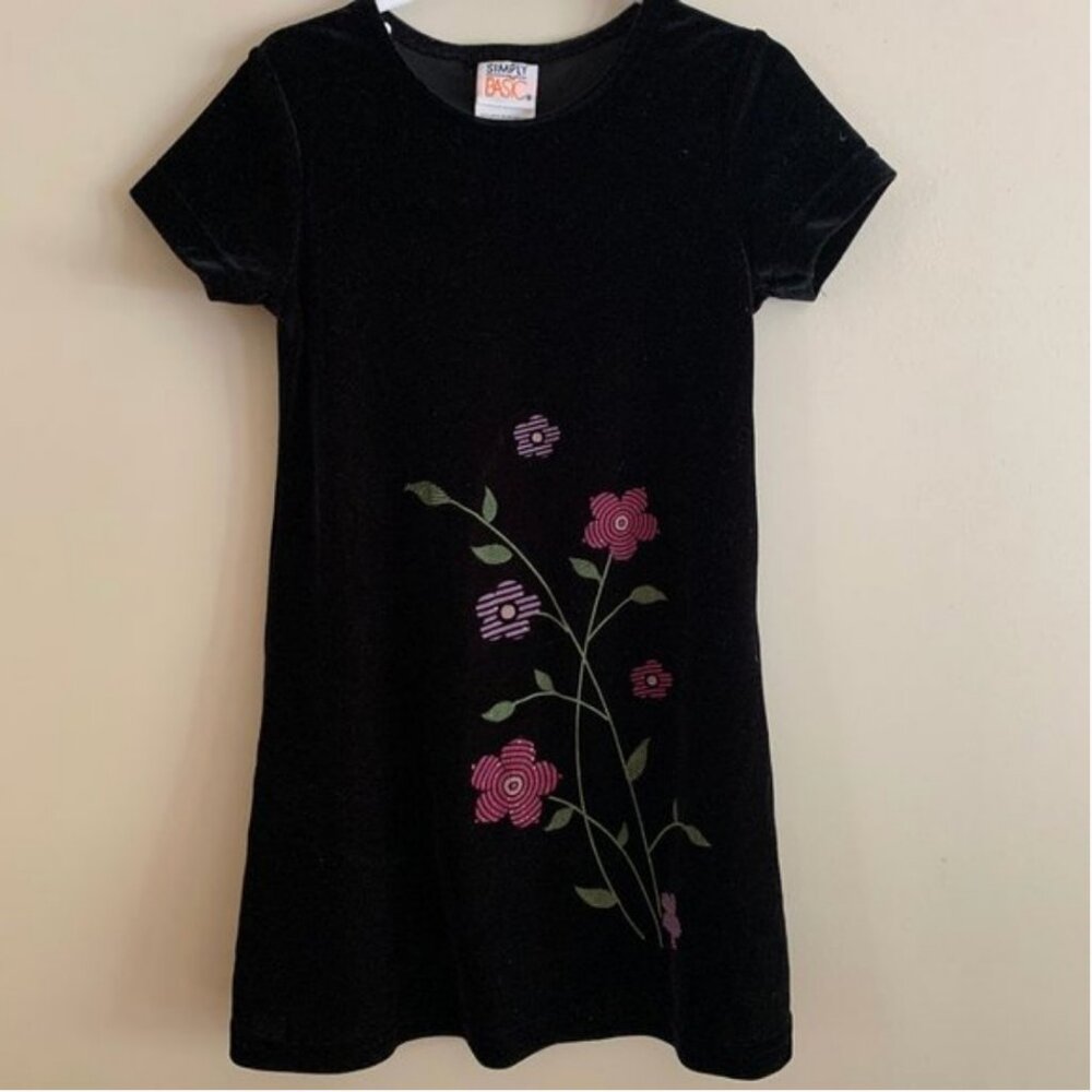 Simply Basic Girl's Black Soft Velvety Floral Beaded Dress Size 6